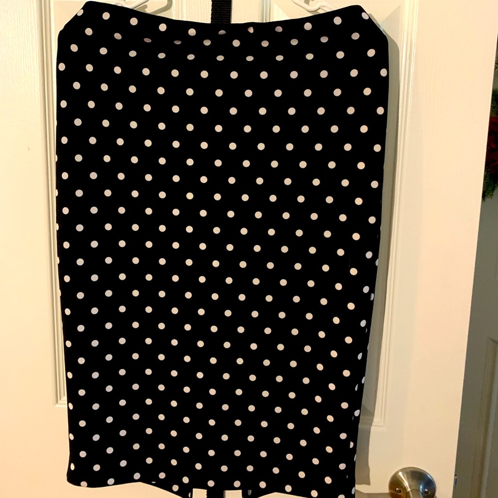 Express stretchy pencil skirt.